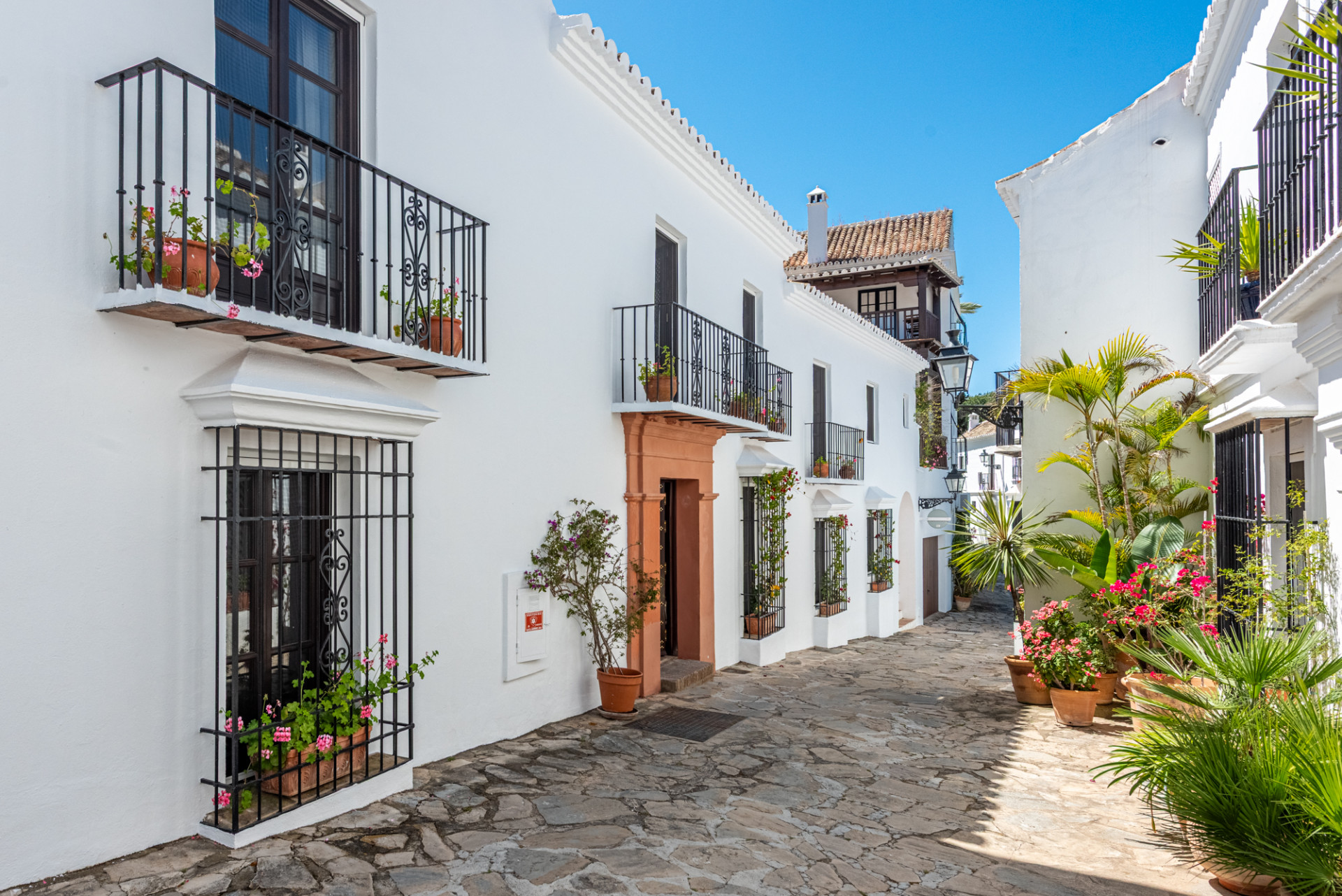 Renovated Town House with soul on the Golden Mile – Marbella